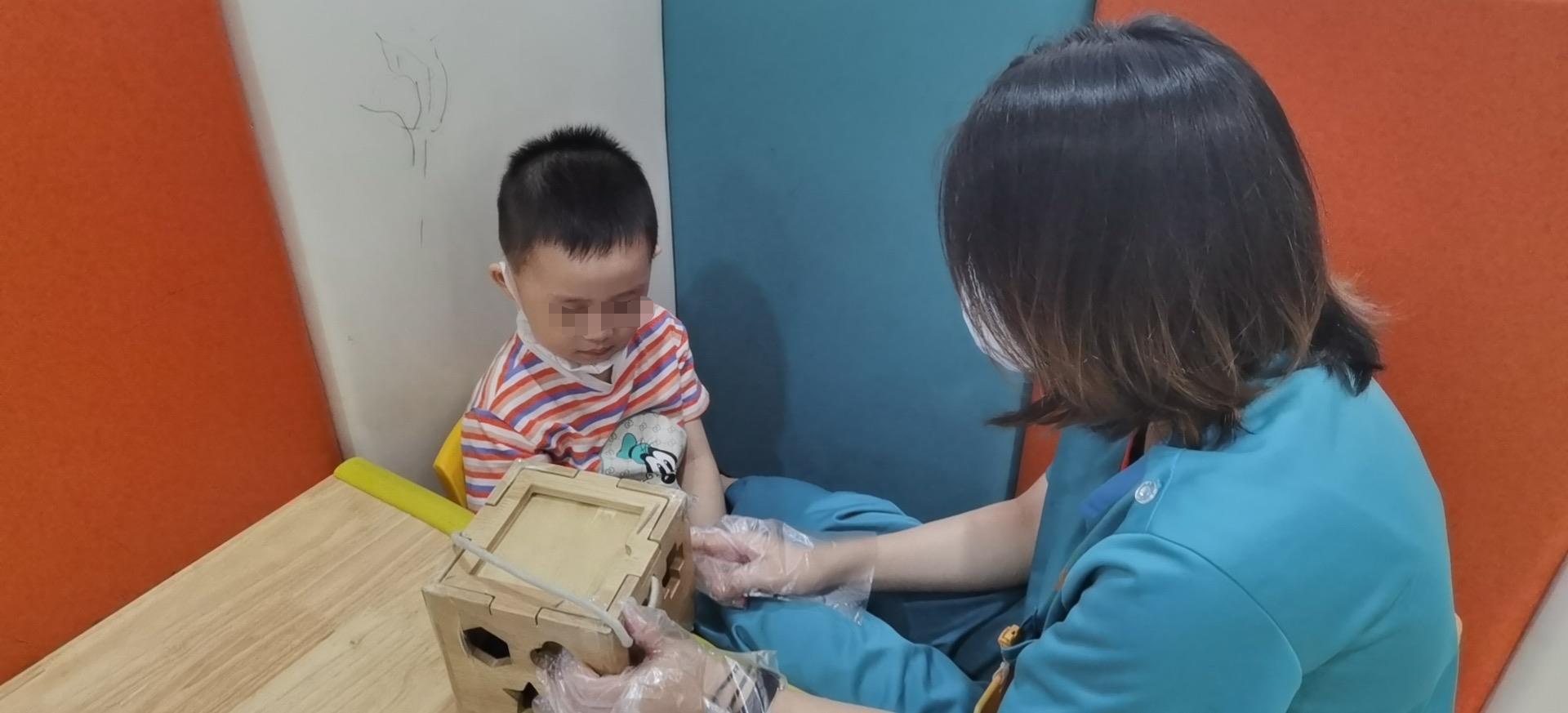 粤儿悦康|天使讲堂：语言暴力对星孩的危害，比你想象中的还要糟