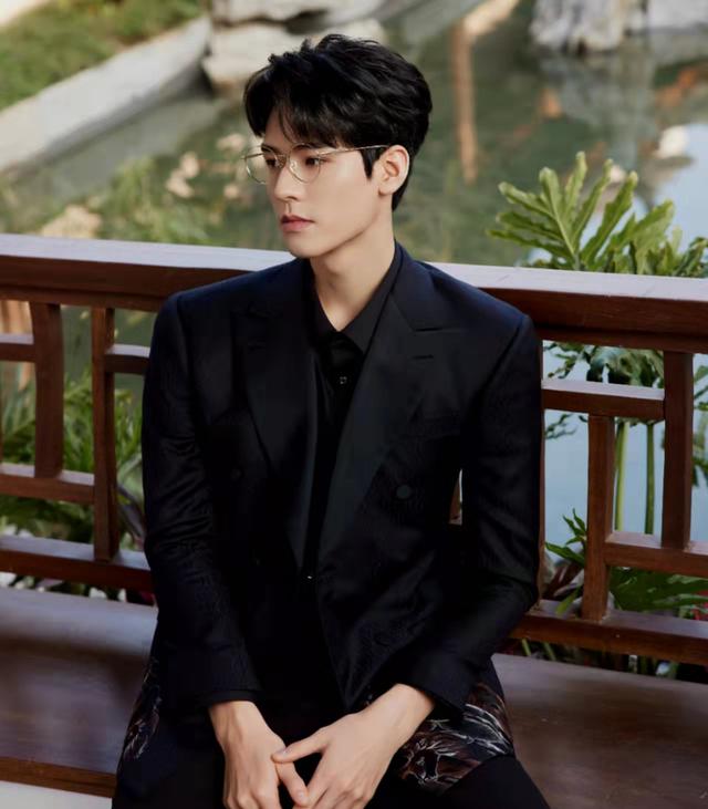 龚俊|《沉睡花园》首播收视第一破纪录，龚俊凭什么这么能打？