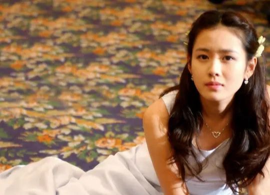 鞠婧祎|“国民女神”孙艺珍：出道21年仍是巅峰，如今39岁依旧少女感爆棚