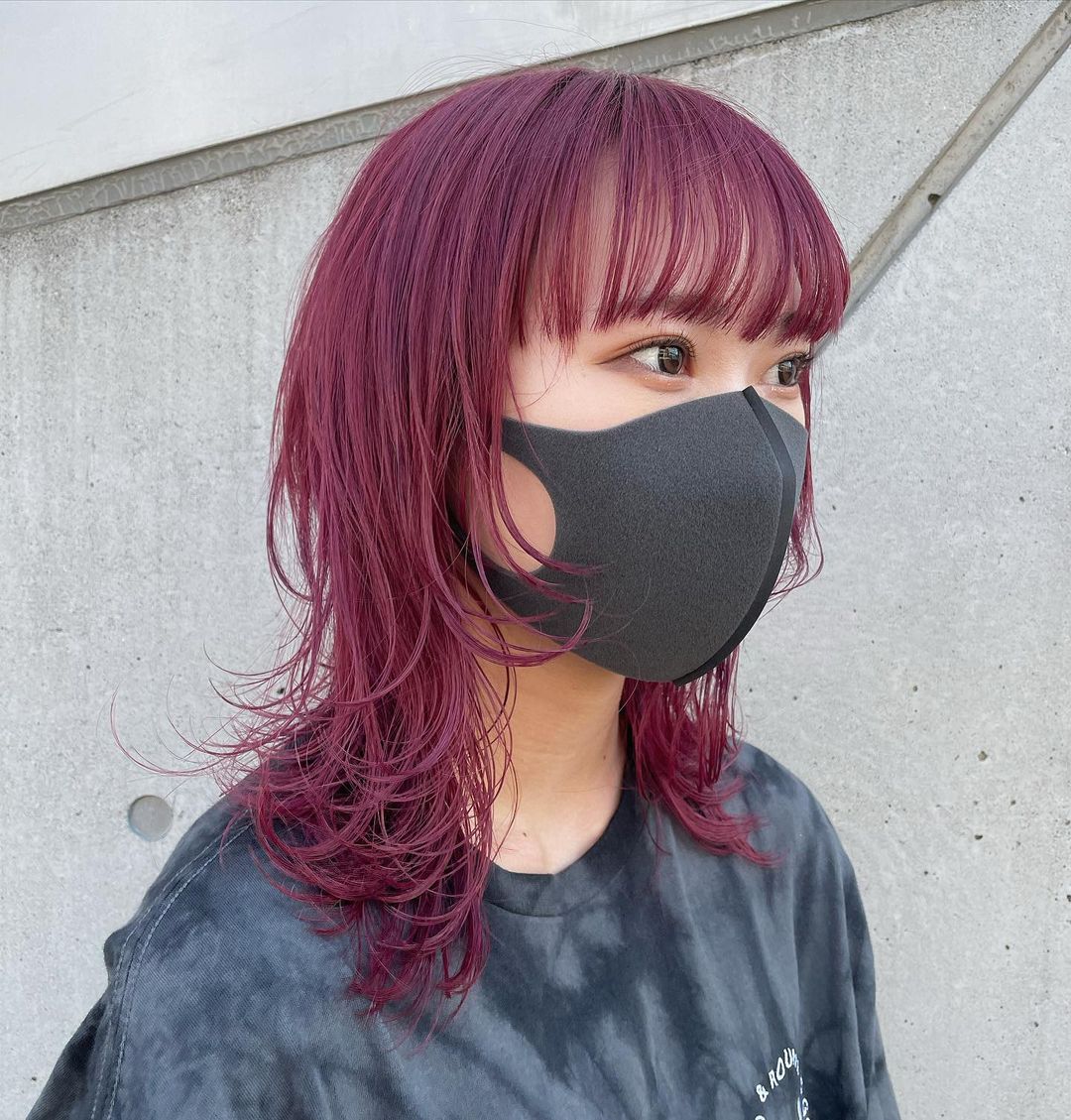 短发 4种人气发型，烫卷剪短染色扎发都很美，元旦发型你会怎么做