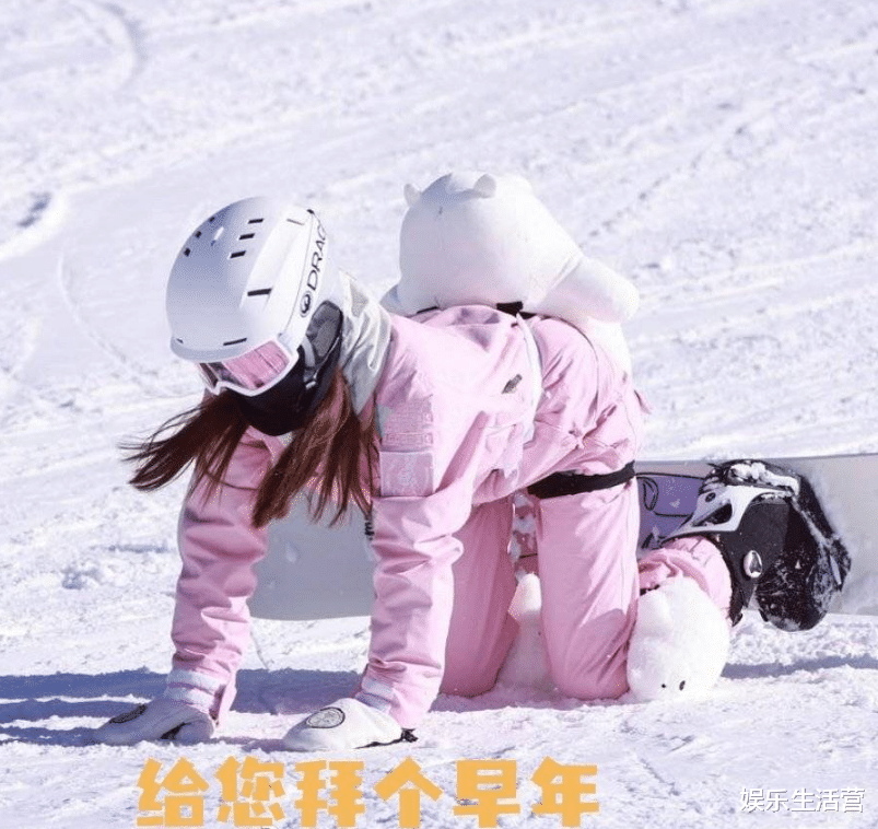 方安娜|李易峰方安娜一起滑雪，大方回应两人关系，网友：老粉都知道