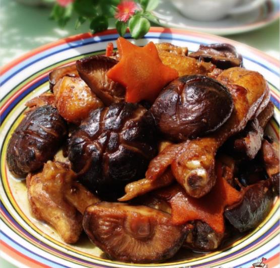 吃香菇有什么好处?要注意什么?