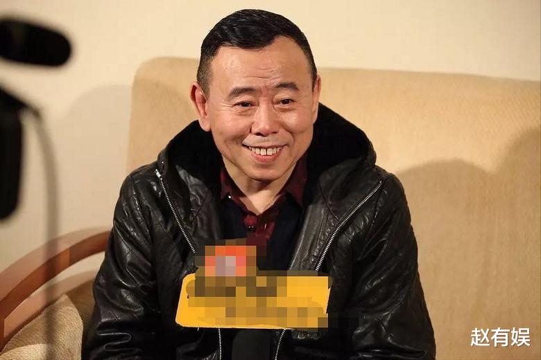 潘长江|曾和妻子住过8年厕所，无底线直播败坏人缘，上映新剧还在内涵？