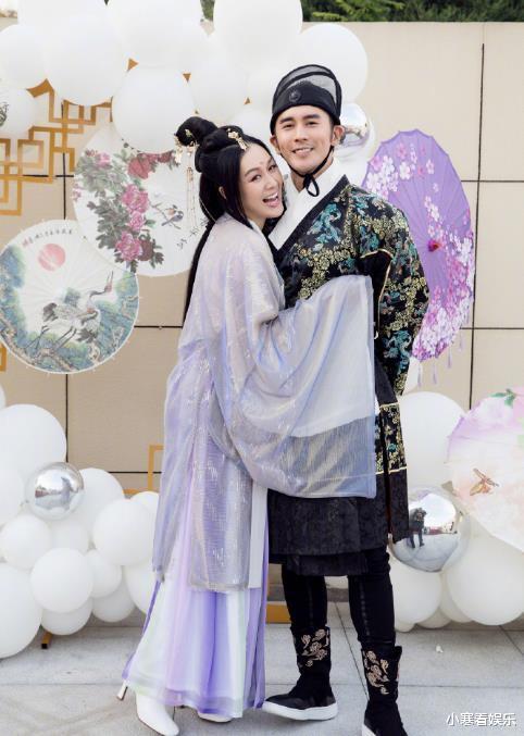 钟丽缇|钟丽缇51岁庆生现场曝光，着开叉拖尾裙展婀娜身姿