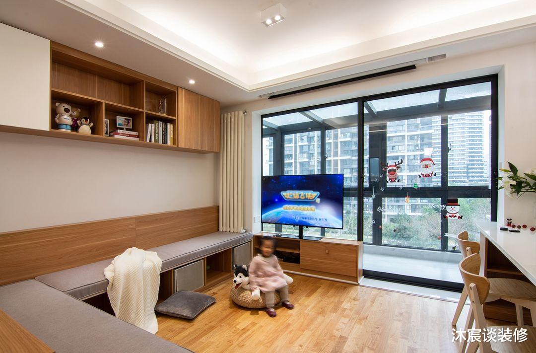 沐宸谈装修|她家的客厅不一样，用卡座取代沙发，好看又实用，真是小户型救星