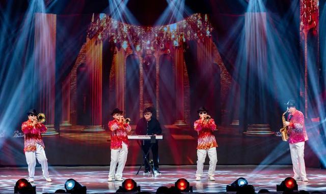 白衣少年啊 临汾同盛实验中学载歌载舞闹元宵,携手犇向新征程