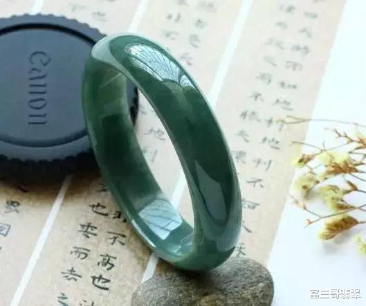 翡翠|红翡绿翠，一招教你看懂翡翠的“种”！