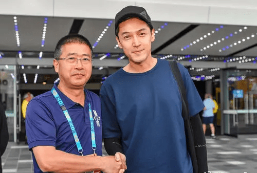 胡歌|胡歌沉淀2年强势归来，一连官宣4部新片！搭档的都是“当红一线”