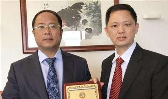 澳大利亚|富豪给澳捐款3000万，却对武汉一毛不拔？如今被澳取消永久居住权