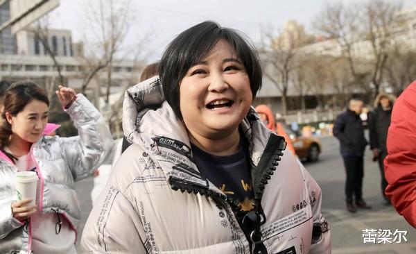 贾玲|贾玲太低估自己！数十亿票房只能到手5000万，投资方成最大赢家