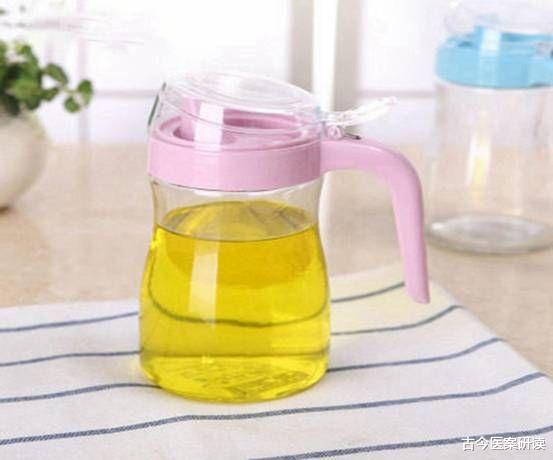 医生|一家六口相继患肝癌离世,医生:厨房这4样东西是“罪魁祸首”,抓紧处理掉