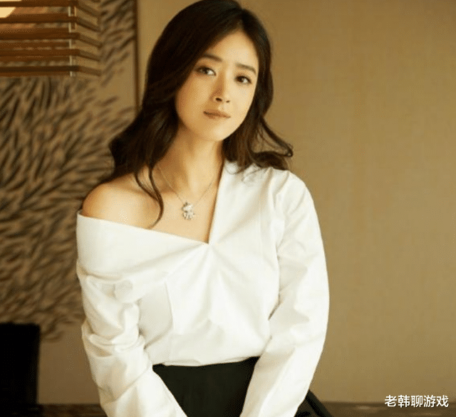 蒋欣|蒋欣摆脱“胖欣”称号，成功瘦身，网友：要超越成王子文的节奏