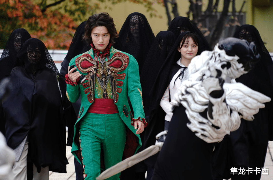 预告|假面骑士revice17话预告：超强化形态登场 女干部怪人追加新老婆