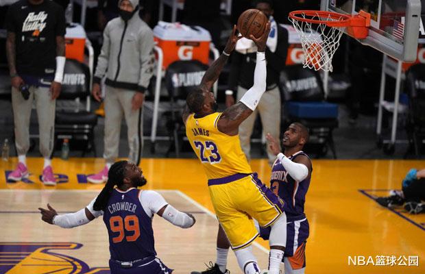 勒布朗·詹姆斯|8分12助！36岁保罗越老越妖，苦盼16年，你终于击败了詹姆斯