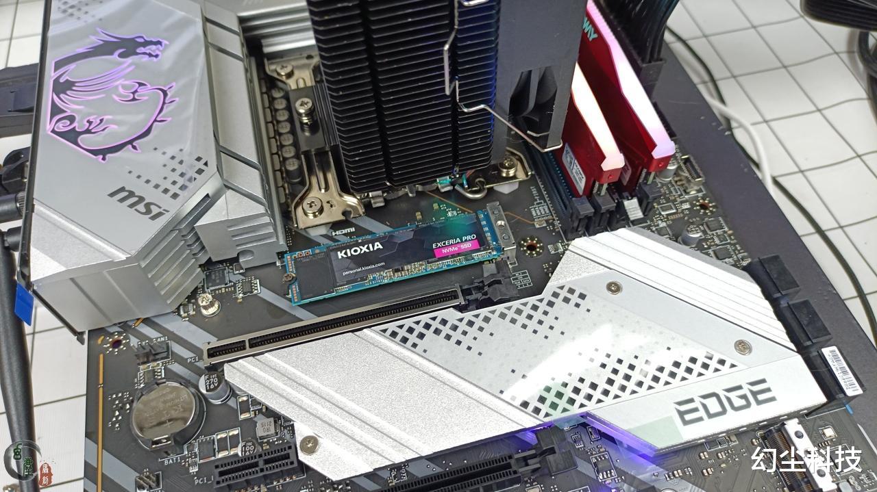 ssd|比普通主板更贴心，带M.2散热片的主板值不值得选？实测告诉你