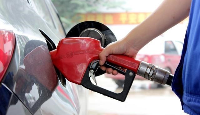 油价 油价调整消息：今天5月1日，全国加油站92号、95号汽油调后价