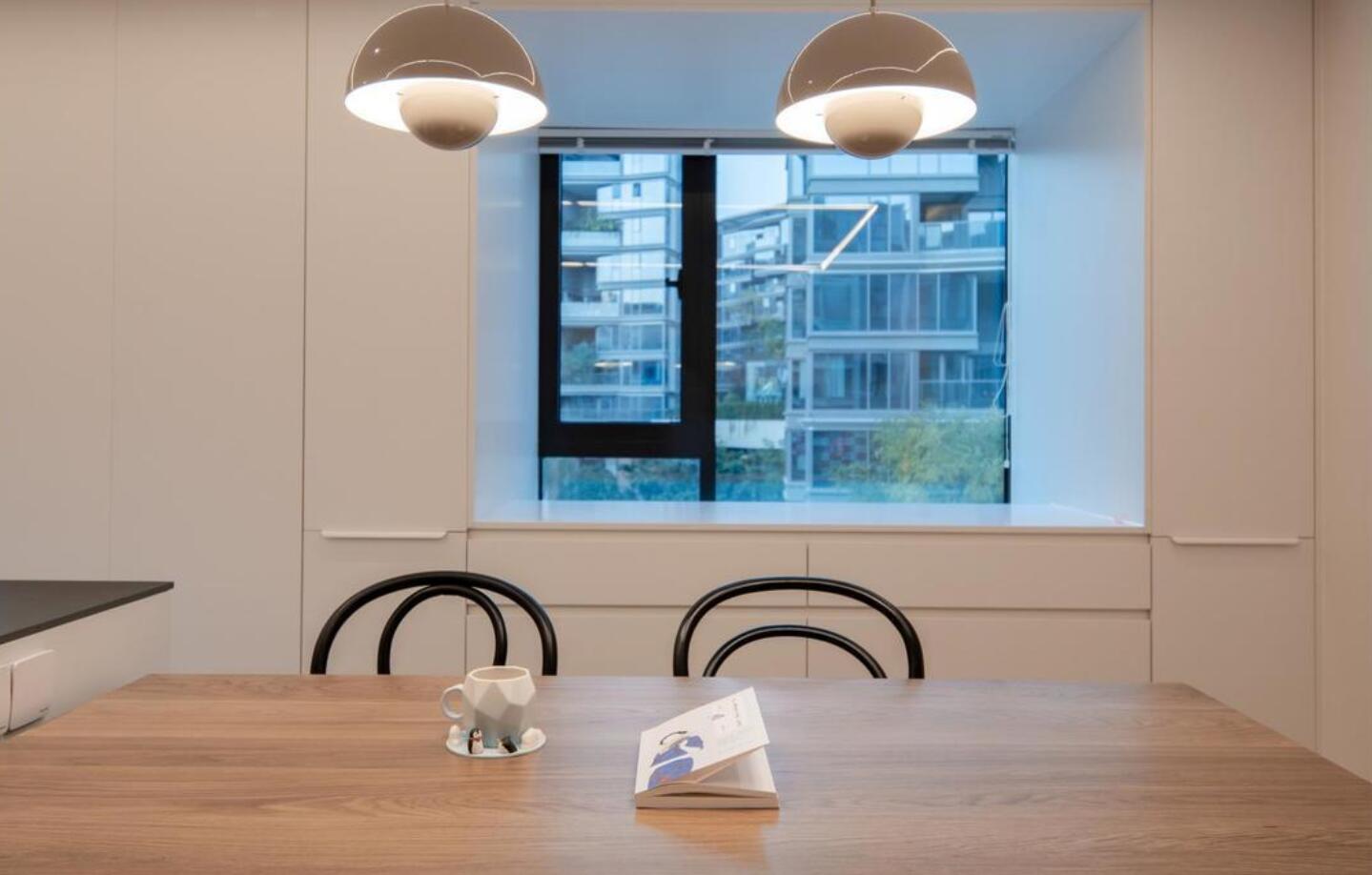 精致的生活，并不需要华丽的空间，看她家简简单单，照样很温馨