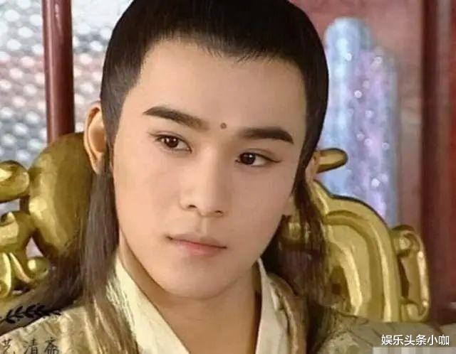 娱乐圈|笑抽了!组团辣眼睛,娱乐圈没人了?