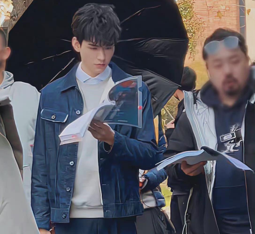 龚俊|龚俊新剧路透,一个细节见热爱,他真的很珍惜每一次机会