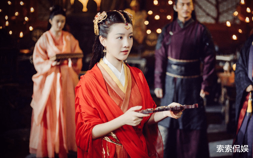 王鹤润|还记得用140桶矿泉水拍戏的演员吗?曾被骂滚出圈,如今终于火了