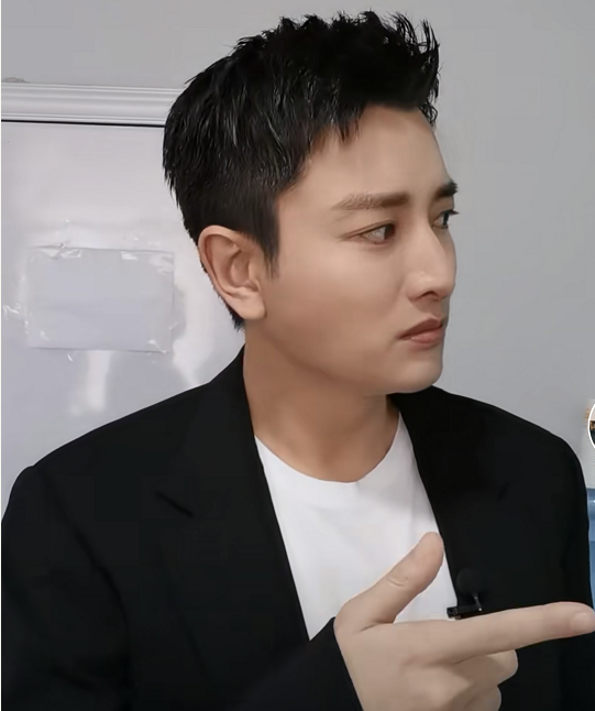 贾乃亮|贾乃亮欢迎表示爱刘德华，可是刘德华无回应，这是为什么