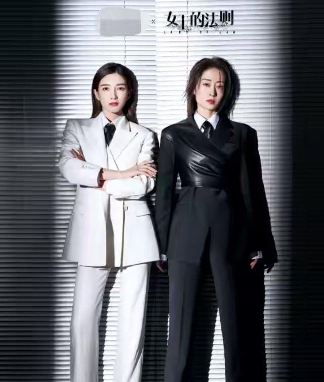 江疏影|江疏影《三十而已》后首进组,黑丝大长腿,与小8岁男主cp感十足