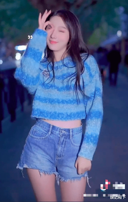 柘榴|都美竹剧组拍戏曝光，每晚直播礼物收到手软，发文称退学准备艺考