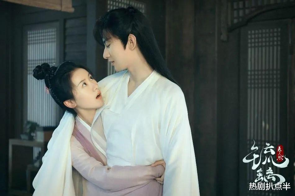 福原爱|曝张哲瀚成毅同框旧照，成毅皮肤黝黑，张哲瀚差点让人认不出