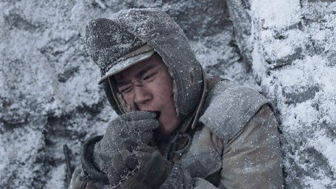 长津湖|《长津湖》这部电影让一些中国人的思想暴露在五星红旗下！