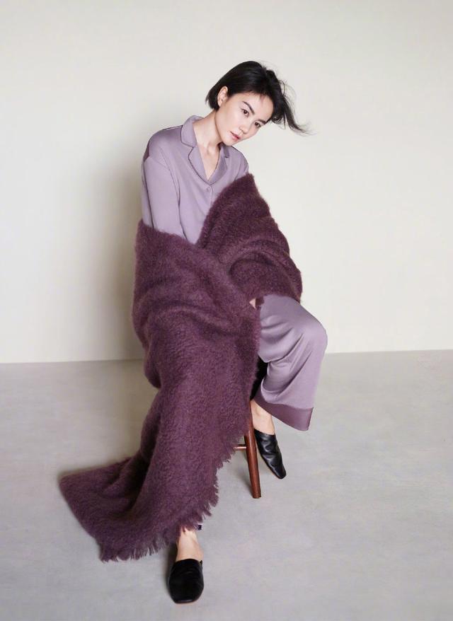 黄家驹|51岁的王菲内衣广告流出，身材力压张柏芝，难怪谢霆锋那么喜欢