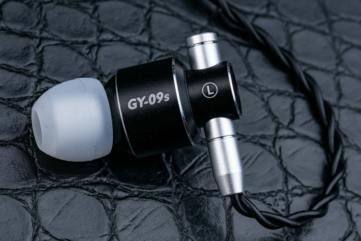 摩托罗拉|【不废话速评】百元档HIFI新选择 锐可余音GY-09s