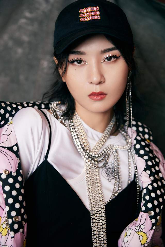 毛晓彤|娱乐圈强大的周姓歌手，谁是你为之疯狂的那一位