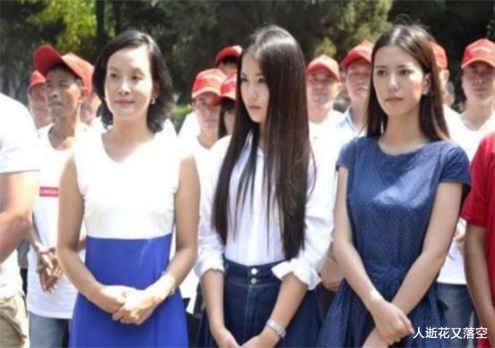 王蓉|横店20万群演现状：美女校花遍地，男群演无论美丑都成了香饽饽