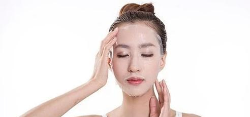 护肤品|医疗美容和护肤品是不同的，选择医美要当心，在家也要好好护肤