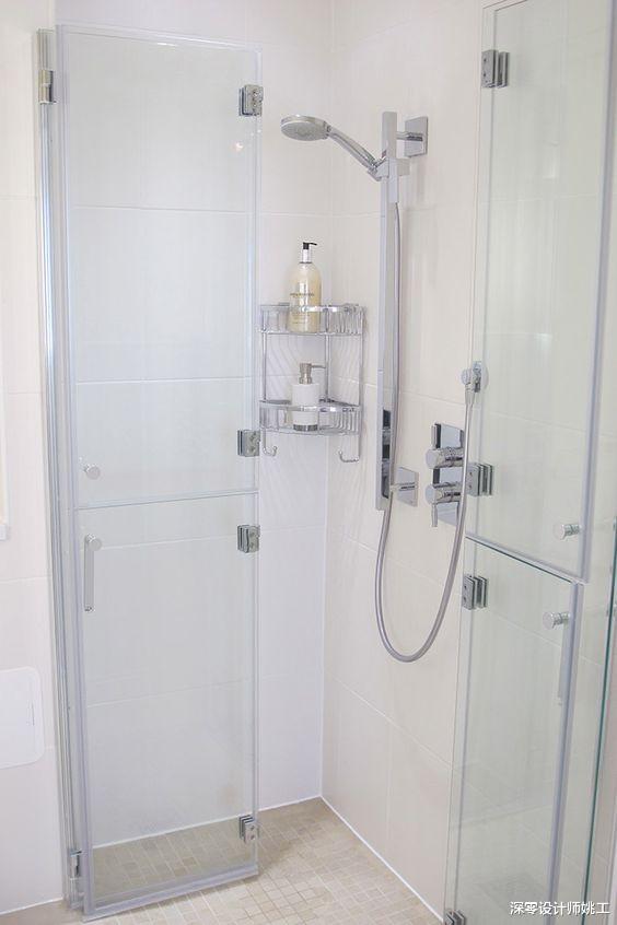 深零设计师姚工|卫生间再小，也不耽误装玻璃做淋浴隔断，平时贴墙放，一点不占地