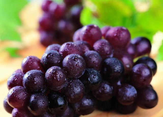水果|血脂高的人夏天能吃葡萄吗？医生：想降脂的人，这5种水果可常吃