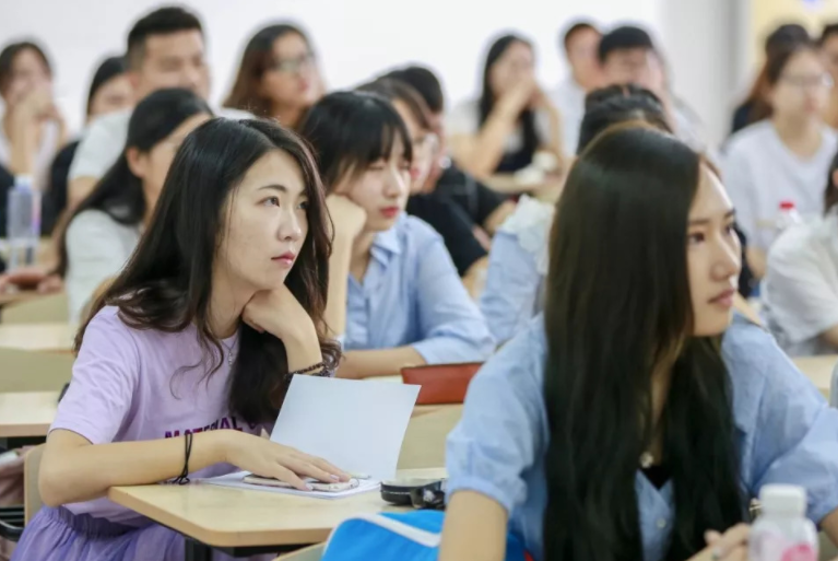 培训机构|国企“中储粮”面向社会招聘,六险二金福利高,待遇远超公务员