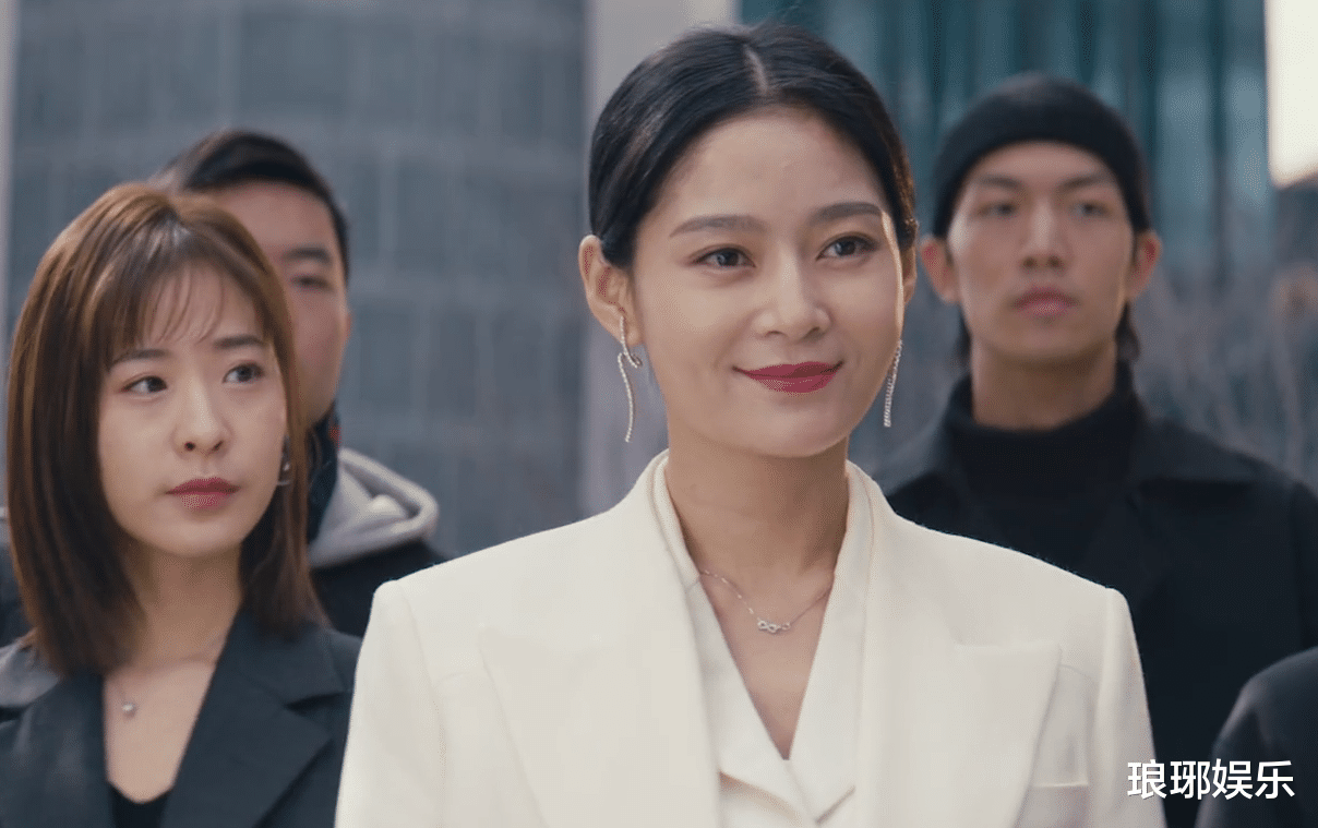 全职妈妈|陈娇蕊说得没错,全职妈妈的幸福感,和家庭经济条件成正比