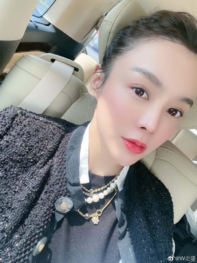 曹云金|就分了？曹云金女友伤感发文疑暗示分手，官宣恋爱博文已删除