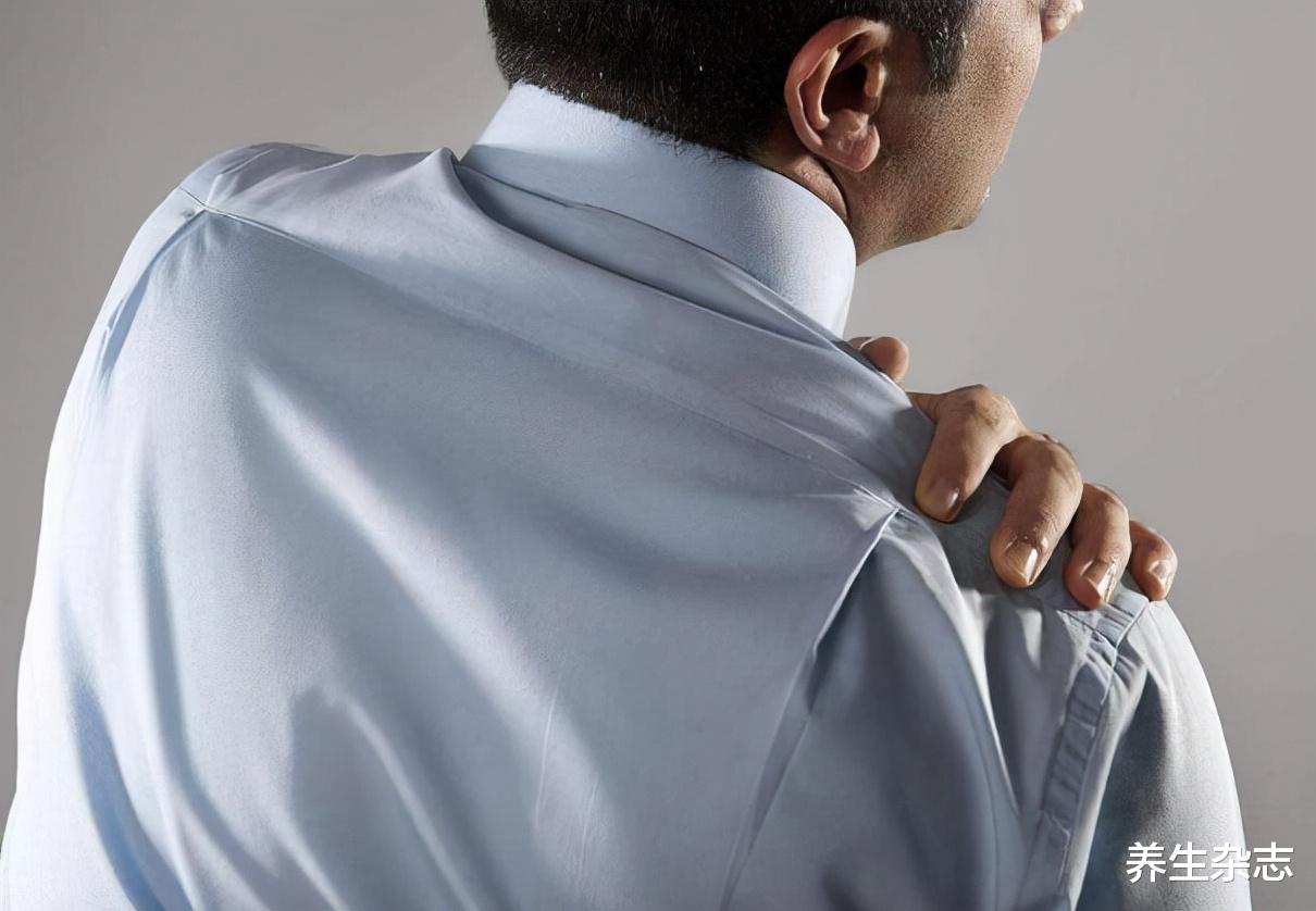 肝癌|误以为肩周炎，34岁男司机查出肝癌，医生忠告：肩膀有1种异常，趁早检查