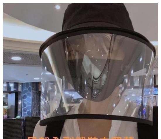 突围|吴佩慈为6岁儿子庆生,和众姐妹合影稳居C位,城堡蛋糕很吸睛