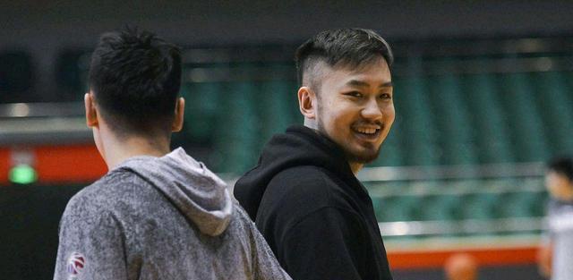 玛法达星座|CBA周琦去向已定!年薪曝光,睢冉却反对,姚明力挺,如何选择?