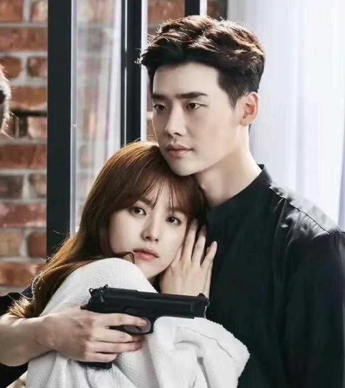 校园欺凌|2021韩娱10件大事：3对艺人恋情曝光，多位明星深陷校园霸凌风波