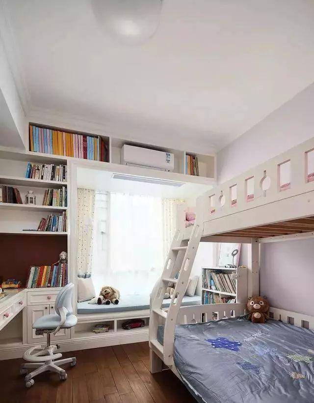 飘窗就该这样装，还能多出一个柜子，学习、收纳两不误！