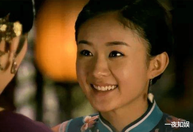 赵丽颖|因演《花千骨》被网暴退圈：赵丽颖一夜成顶流，却毁掉了14岁的她