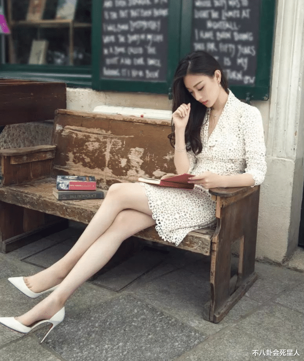 杨幂|美不美先看腿！这14位女明星大长腿瞩目，个个都是“腿精”