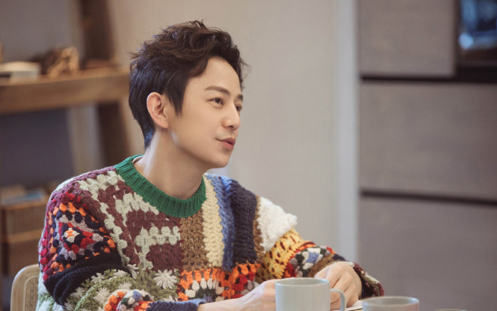 胡歌|何炅针对胡歌,曾利用自己的人脉打压胡歌?何炅还没傻到这种程度