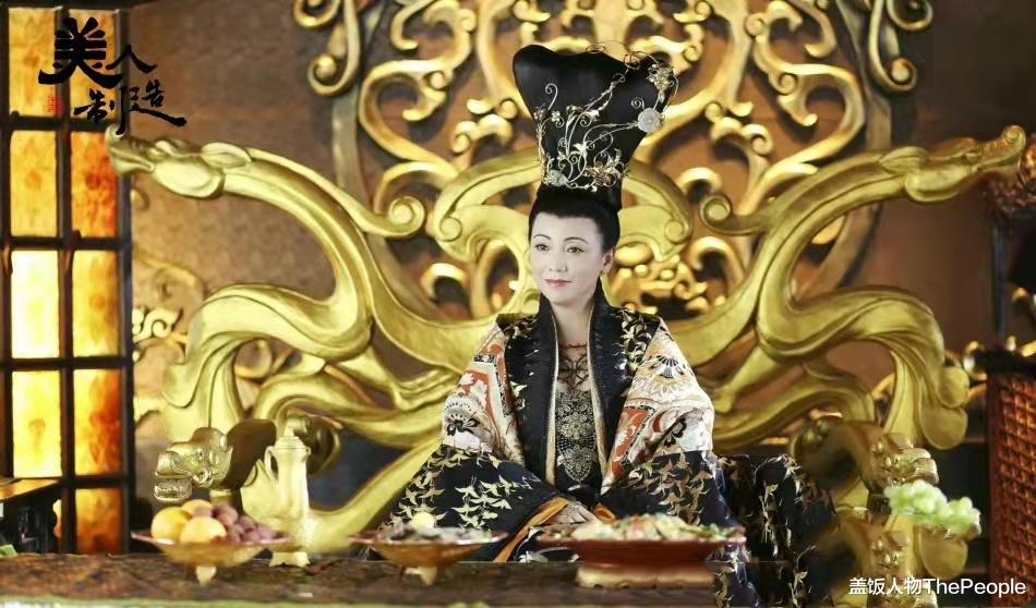 武则天|10版武则天对比：咏梅憔悴刘嘉玲扮相雷人，只有刘晓庆堪称经典？