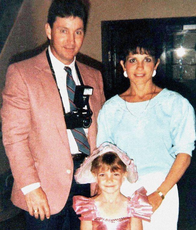 靖妈育儿说|“小甜甜”布兰妮遭父亲恐怖监管十三年，原生家庭的伤害是一辈子