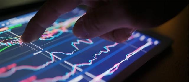 午盘 三大指数冲高回落,午盘加速跳水,是什么原因?